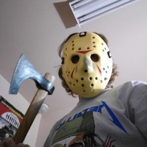 Meet your Posher, Daemian